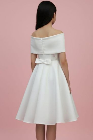 صورة فستان سهرة بيج وتطريز ملكي فاخر